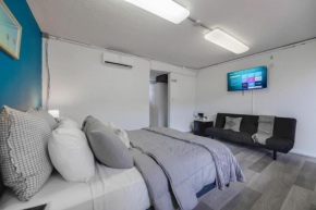 Great 1 Bedroom Steps away from the Beach #22
